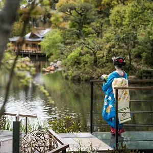 ***** Hotel Four Seasons Japon
